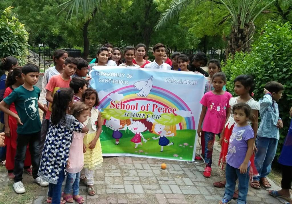 Good news comes from Pakistan: it is #santegidiosummer with the children of the Schools of Peace